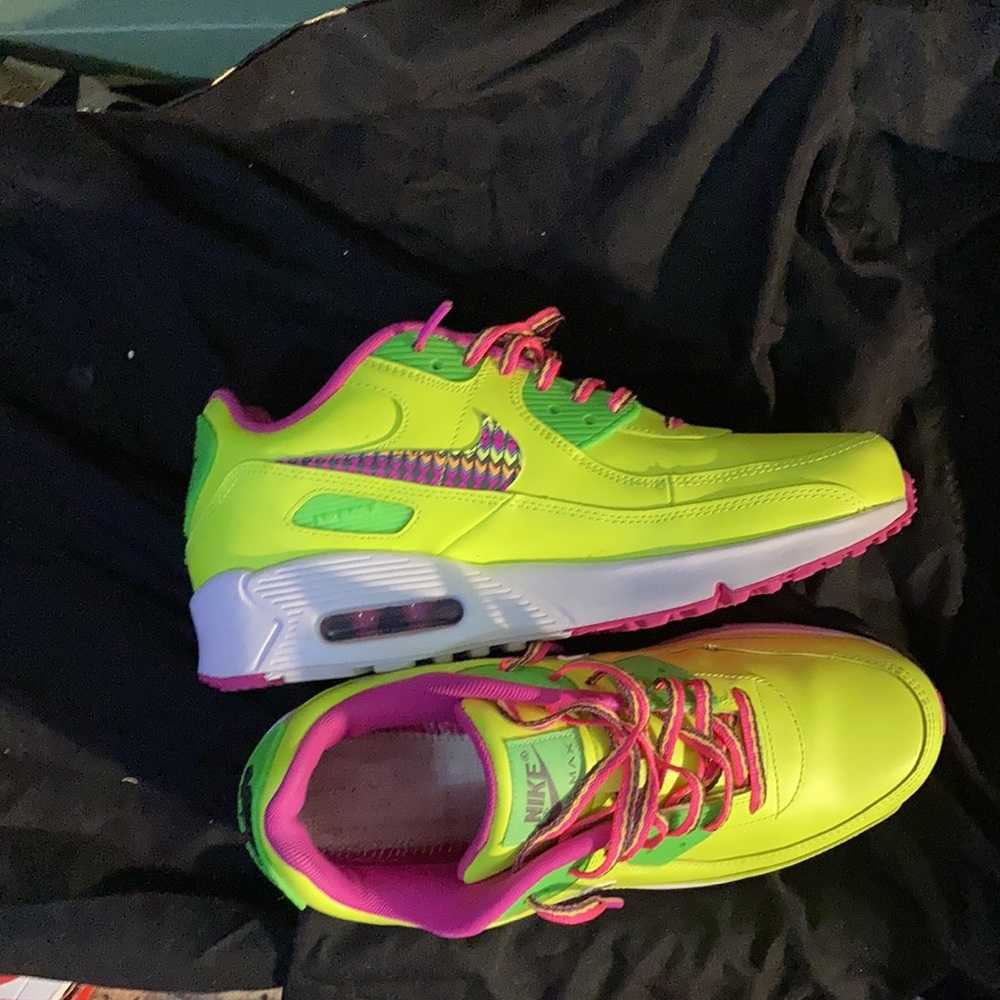 Nike size 7 could be worn by women or male